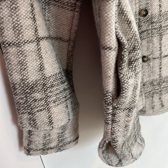 Banana Republic Petite Plaid Shacket in Oatmeal - Picture 6 of 12